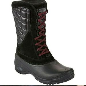 The NorthfaceThermoball boots - practically new!